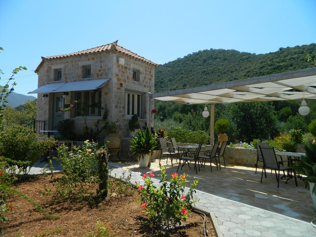 Ferienwohnung Filyra Xenonas Leonídion Exterior foto